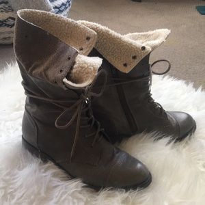 Steve Madden Army Green ‘Combat’ Boots
